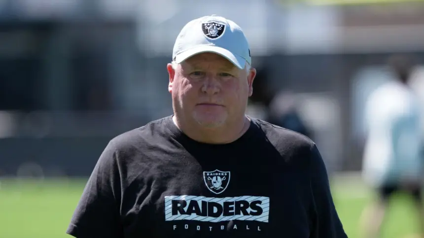 Raiders Despiden a Chip Kelly: OC Fuera Tras Derrota, Fuentes Revelan