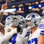 Cowboys remontan ante Eagles: Gritan en el 4to cuarto y empatan récord