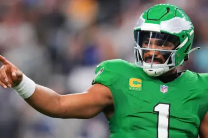 Eagles sufren colapso ante Cowboys: Hurts debe encender la llama 13 Eagles sufren colapso ante Cowboys: Hurts debe encender la llama