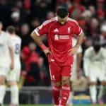 Rooney Pide a Slot Sacar a Salah del 11 Inicial del Liverpool