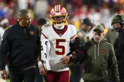 Daniels: Regreso a práctica, pero poco probable ante Broncos