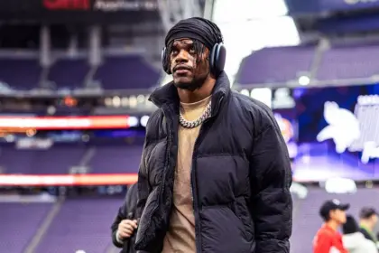 Lamar Jackson: Lesión de dedo del pie, tercera dolencia en tres semanas