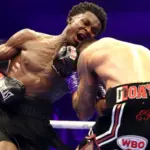 Mason Conquista Título Ligero WBO: Vence a Noakes en Batalla Épica