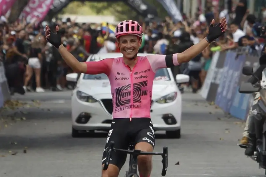 Esteban Chaves se Retira: Leyenda Colombiana del Ciclismo Cuelga la Bicicleta