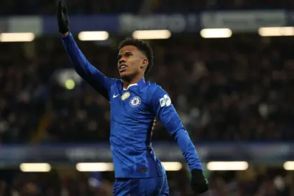 Estêvão, la joya del Chelsea: Maresca pide calma ante comparaciones con Messi