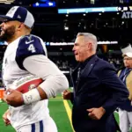 Dak Prescott salva la vida de ejecutivo de los Cowboys con iniciativa contra el cáncer