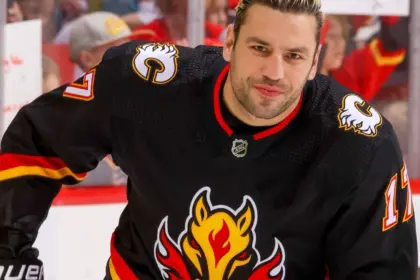 Lucic: Retorno a la NHL en pausa tras fin de prueba con Blues