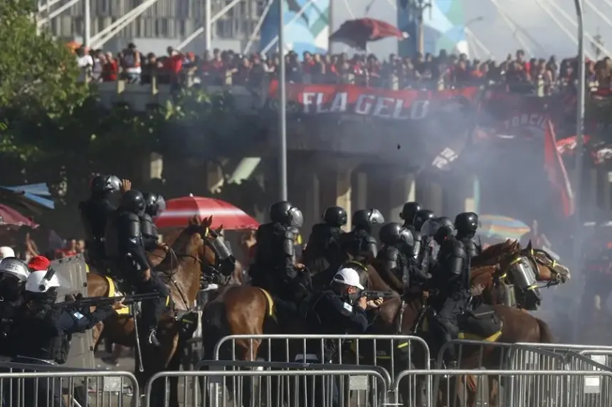 Despedida caótica a Flamengo: Disturbios en aeropuerto de Río antes de final Libertadores
