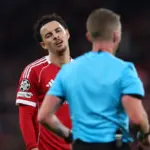 Jones EXPLOTA contra Liverpool: "Inaceptable", Slot en la cuerda floja