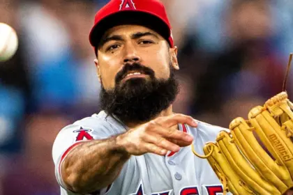 Angels en Conversaciones con Rendon para Rescindir Contrato Millonario