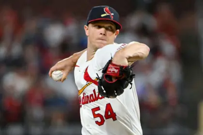 Red Sox refuerzan pitcheo: Adquieren a Sonny Gray de Cardenales