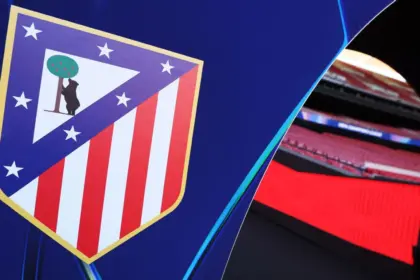Atlético Madrid Multado por Conducta Racista de Aficionados en Londres