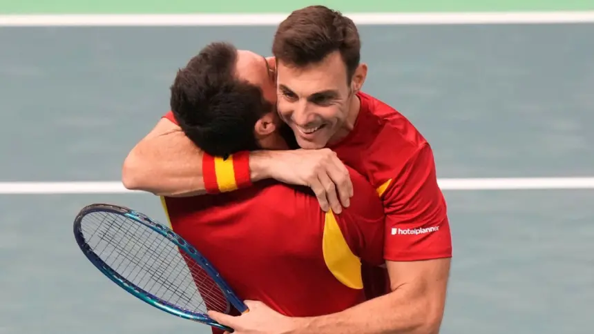 España y Alemania a Semifinales de Copa Davis: Granollers y Zverev Brillan 1 España y Alemania a Semifinales de Copa Davis: Granollers y Zverev Brillan
