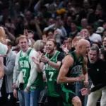 Celtics Frena Racha de 13 Victorias de Pistons en Emocionante Final NBA