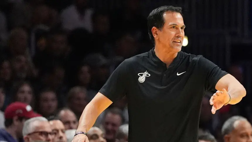 Spoelstra alcanza 800 victorias con el Heat: Un hito histórico en la NBA