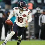 Bears aplastan a Eagles en Filadelfia: Williams irregular y Hurts con errores