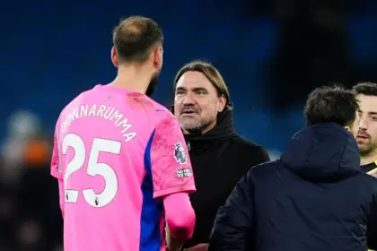 Farke Acusa a Donnarumma (Man City) de Simular Lesión en Victoria Agónica