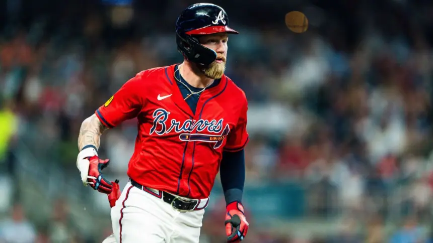 Fraley Regresa a los Rays: Firmado por un Año y $3 Millones