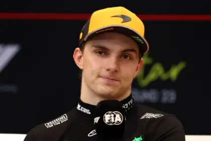 Piastri lamenta: Estrategia de McLaren le roba victoria crucial en Qatar