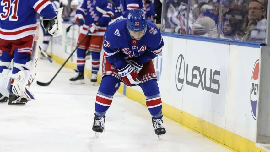 Fox a la LTIR: Defensa de Rangers, baja por lesión; ¿afecta a Olímpicos? 1 Fox a la LTIR: Defensa de Rangers, baja por lesión; ¿afecta a Olímpicos?