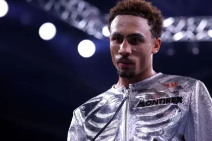 Whittaker Sufre Robo Tras KO: El Boxeador Busca Recompensa