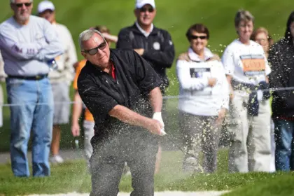 Fallece Fuzzy Zoeller: Leyenda del Golf con Sombra en su Legado