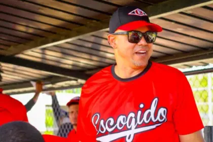 Escogido Destituye a Cintrón; Ramón Santiago Asume Como Dirigente Interino 15 Escogido Destituye a Cintrón; Ramón Santiago Asume Como Dirigente Interino