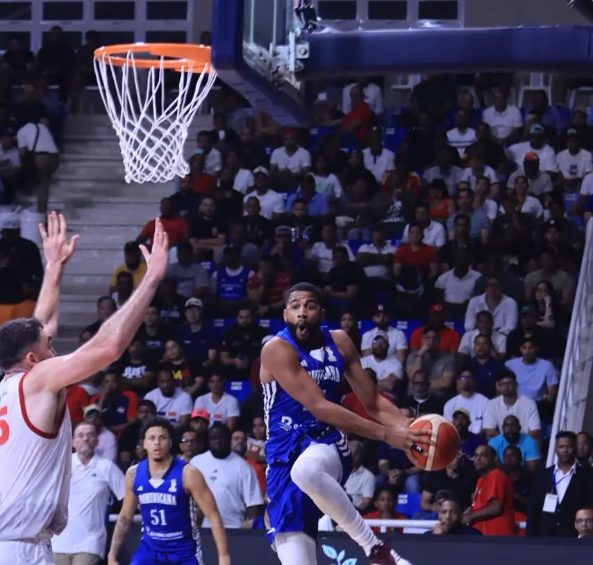 México vence a Dominicana en dramático duelo 89-88; serie igualada para el Mundial 1 México vence a Dominicana en dramático duelo 89-88; serie igualada para el Mundial