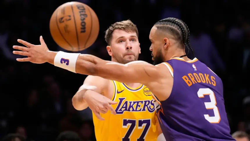 Doncic Asume Culpa Tras Derrota: 9 Pérdidas Costaron a Lakers ante Suns