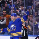 Norris Brilla: Doblete y Asistencia en Retorno Triunfal con los Sabres