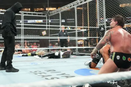 Misterio en Survivor Series: ¿Quién atacó a CM Punk y qué sigue? 12 Misterio en Survivor Series: ¿Quién atacó a CM Punk y qué sigue?