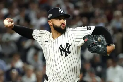 Mets firman a Devin Williams: Refuerzan bullpen con relevista estrella por 3 años