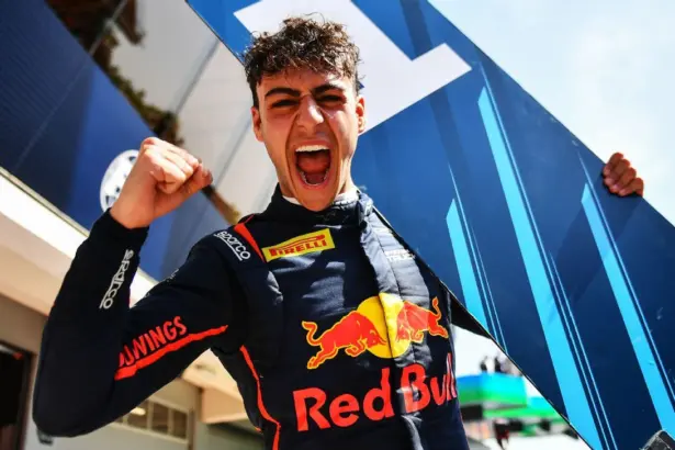 Arvid Lindblad: El nuevo prodigio británico de F1 llega a Racing Bulls
