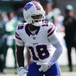 Broncos refuerzan ofensiva: Elijah Moore llega al equipo de práctica