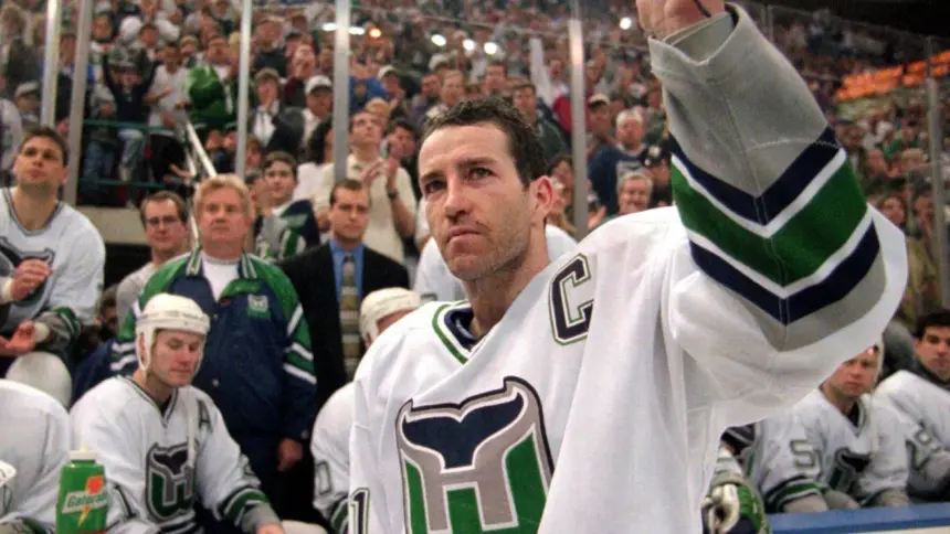 Kevin Dineen, ex estrella de la NHL, revela diagnóstico de cáncer