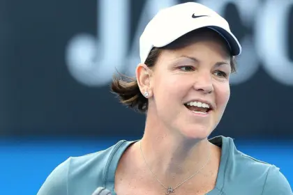 Davenport Renueva Como Capitana de EE.UU. en la Billie Jean King Cup