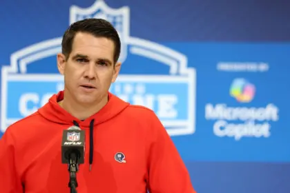 Schoen: Los Giants no son suficientes, evalúa el futuro del equipo. 13 Schoen: Los Giants no son suficientes, evalúa el futuro del equipo.