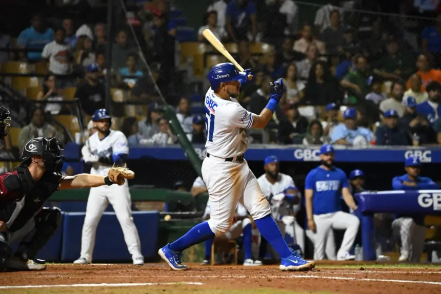 Adames Héroe: Licey Vence a Gigantes 4-3 con Sencillo en el Quisqueya