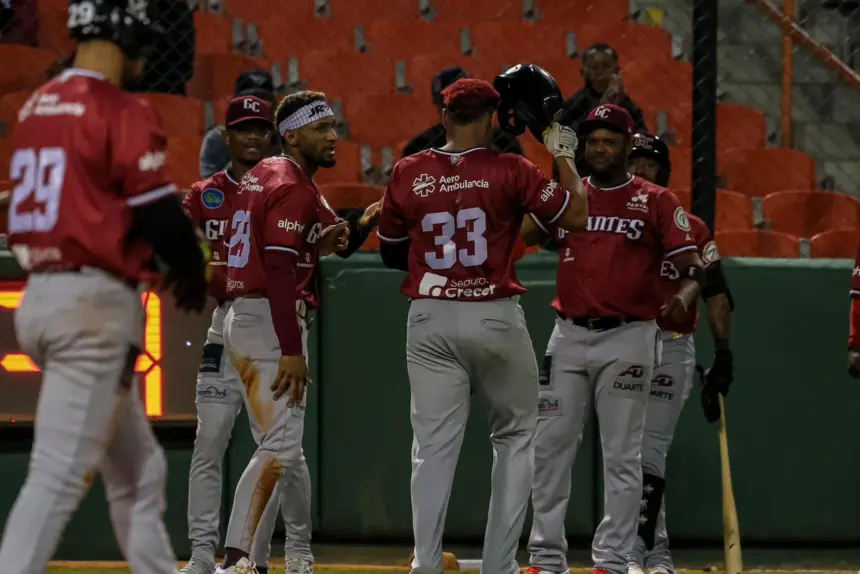 Gigantes del Cibao remontan a Toros en 9no inning: ¡Dramático triunfo!
