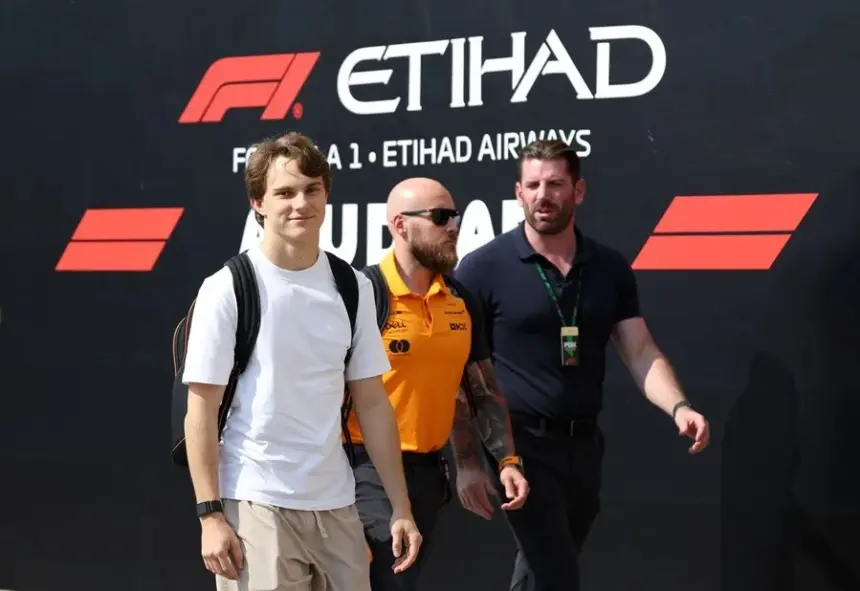 Norris, Piastri y Verstappen: Final Épico por el Título F1 en Abu Dabi 1 Norris, Piastri y Verstappen: Final Épico por el Título F1 en Abu Dabi