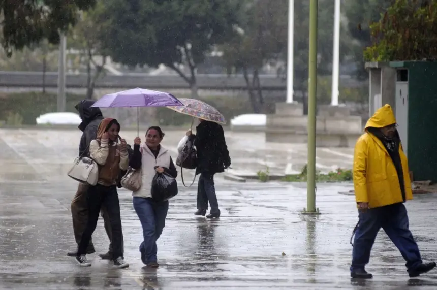 Lluvias Aisladas en RD: Pronóstico del Tiempo para Hoy y Fin de Semana