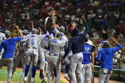 Pelota Invernal: Licey Resucita, Toros Firme y Escogido en Crisis
