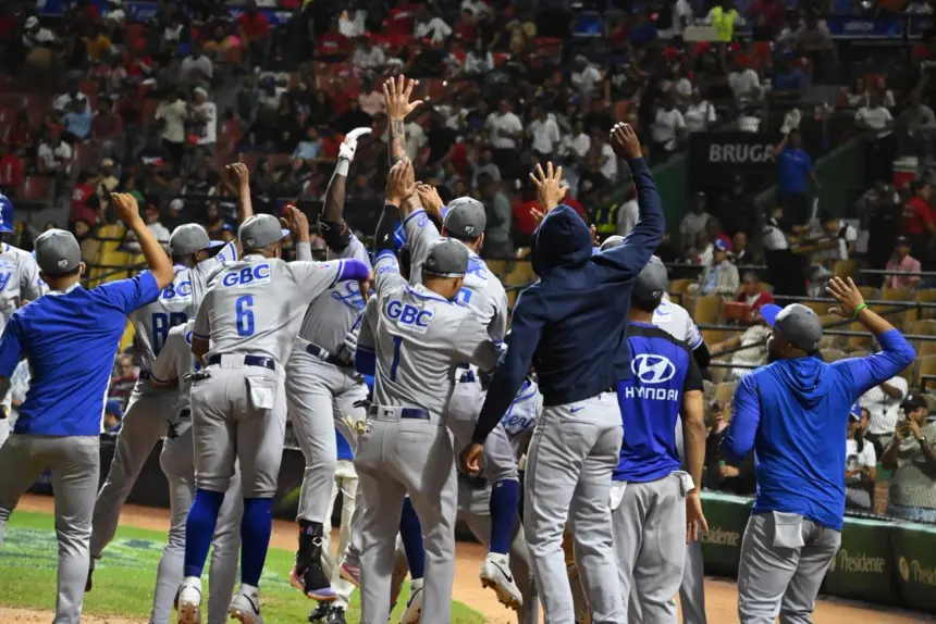 Pelota Invernal: Licey Resucita, Toros Firme y Escogido en Crisis