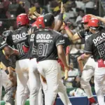 Leones del Escogido remontan a las Águilas con jonrón de Severino y Lake