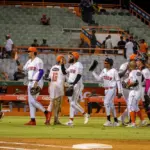 Toros del Este Aplastan a Estrellas y Dominan Serie de la Caña (9-1)