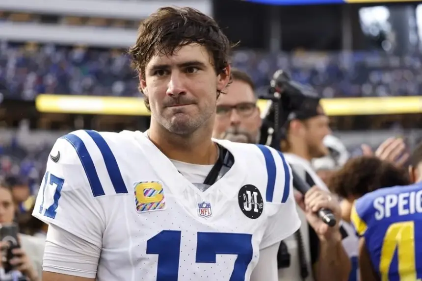 Colts Pierden a Jones: Playoffs en Riesgo Tras Lesión del QB Titular