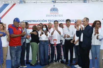 Kelvin Cruz Inaugura Techados Multiusos en SDO: 49 Millones en Inversión Deportiva 13 Kelvin Cruz Inaugura Techados Multiusos en SDO: 49 Millones en Inversión Deportiva