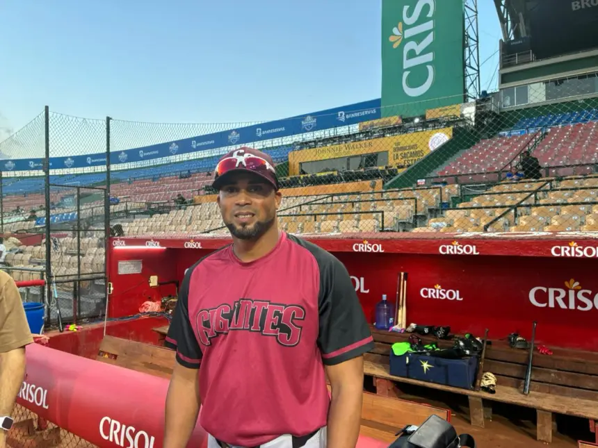 Sandoval Asciende a Coach de Pitcheo MLB: Orgullo Dominicano en Milwaukee 1 Sandoval Asciende a Coach de Pitcheo MLB: Orgullo Dominicano en Milwaukee