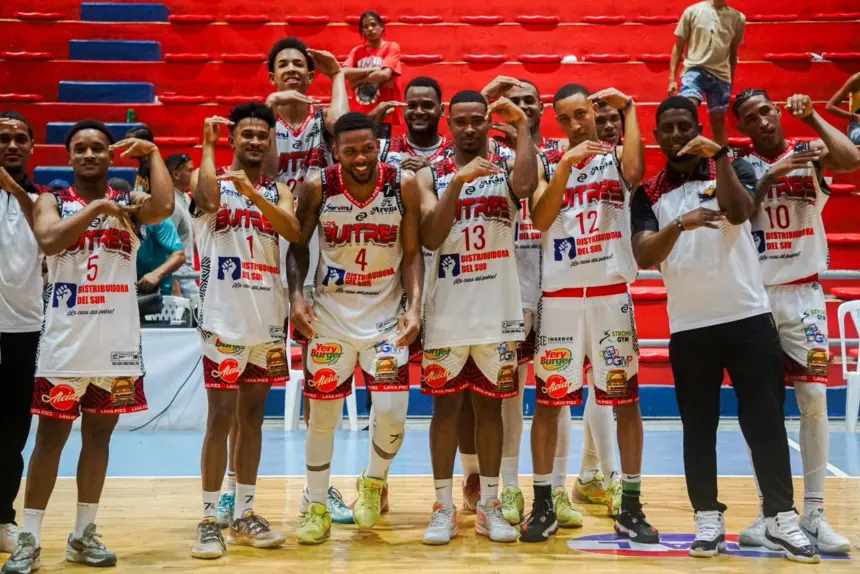 Buitres y Lobos rugen en semifinales TBS San Cristóbal: ¡Arrancan con ventaja!