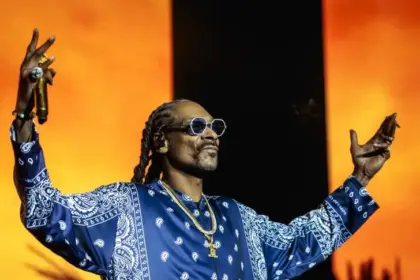 Snoop Dogg Lleva Ritmo Navideño a la NFL: Espectáculo de Medio Tiempo en Navidad 19 Snoop Dogg Lleva Ritmo Navideño a la NFL: Espectáculo de Medio Tiempo en Navidad
